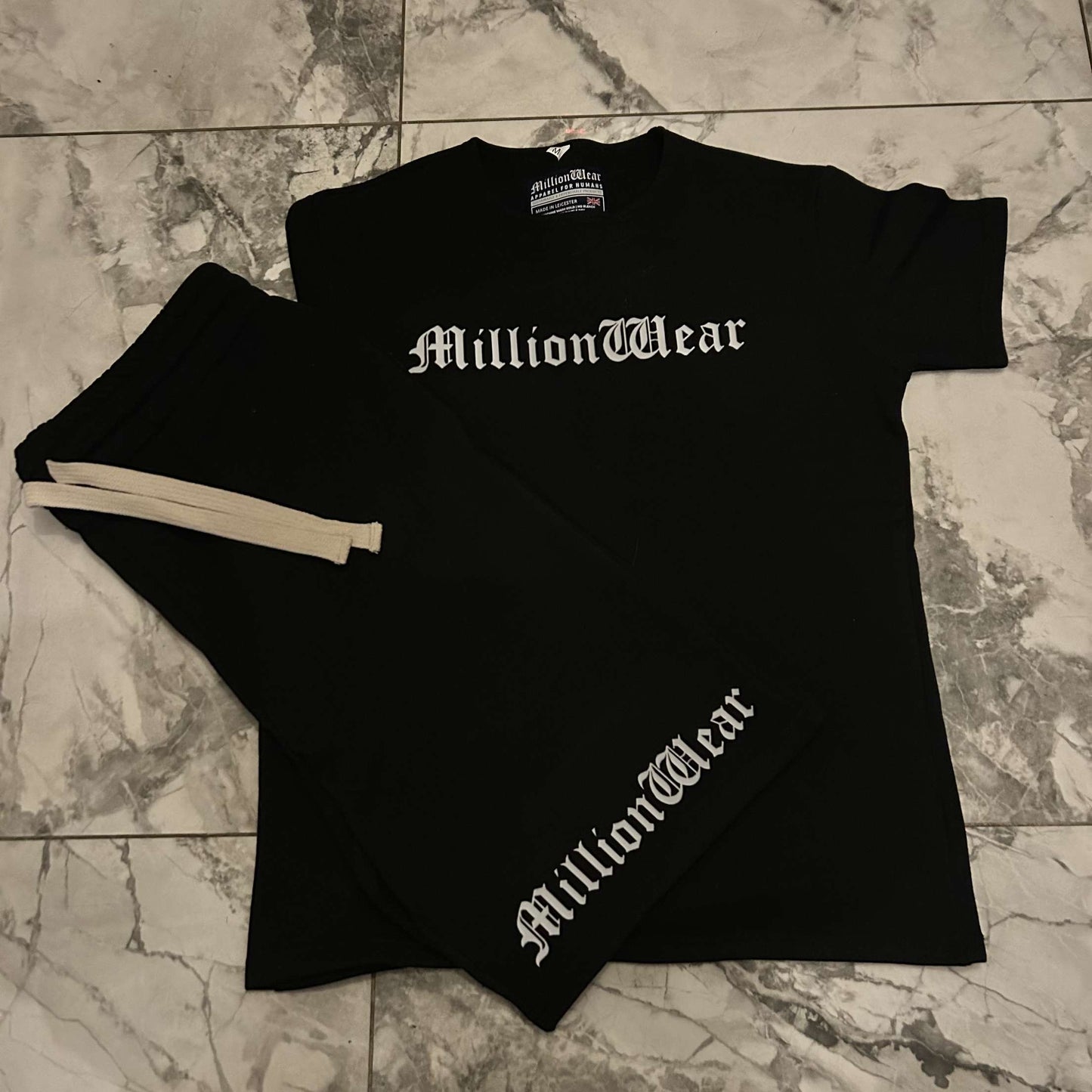 Urban Essential Black Short Set